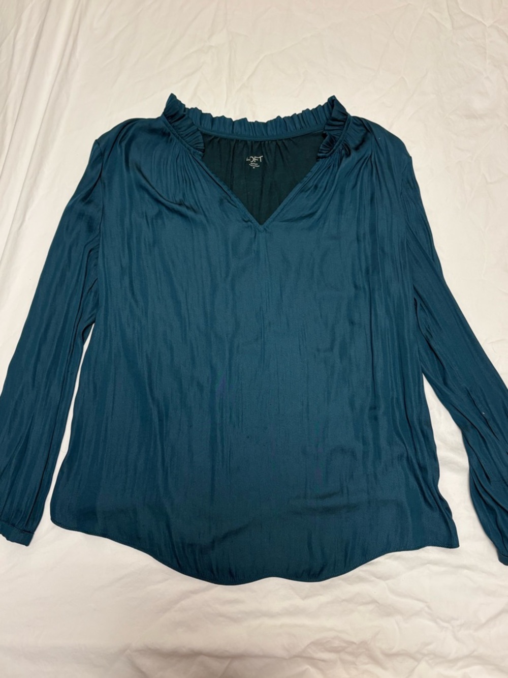 LOFT Teal-Blue Ruffled V-Neck Long Sleeve Blouse - M